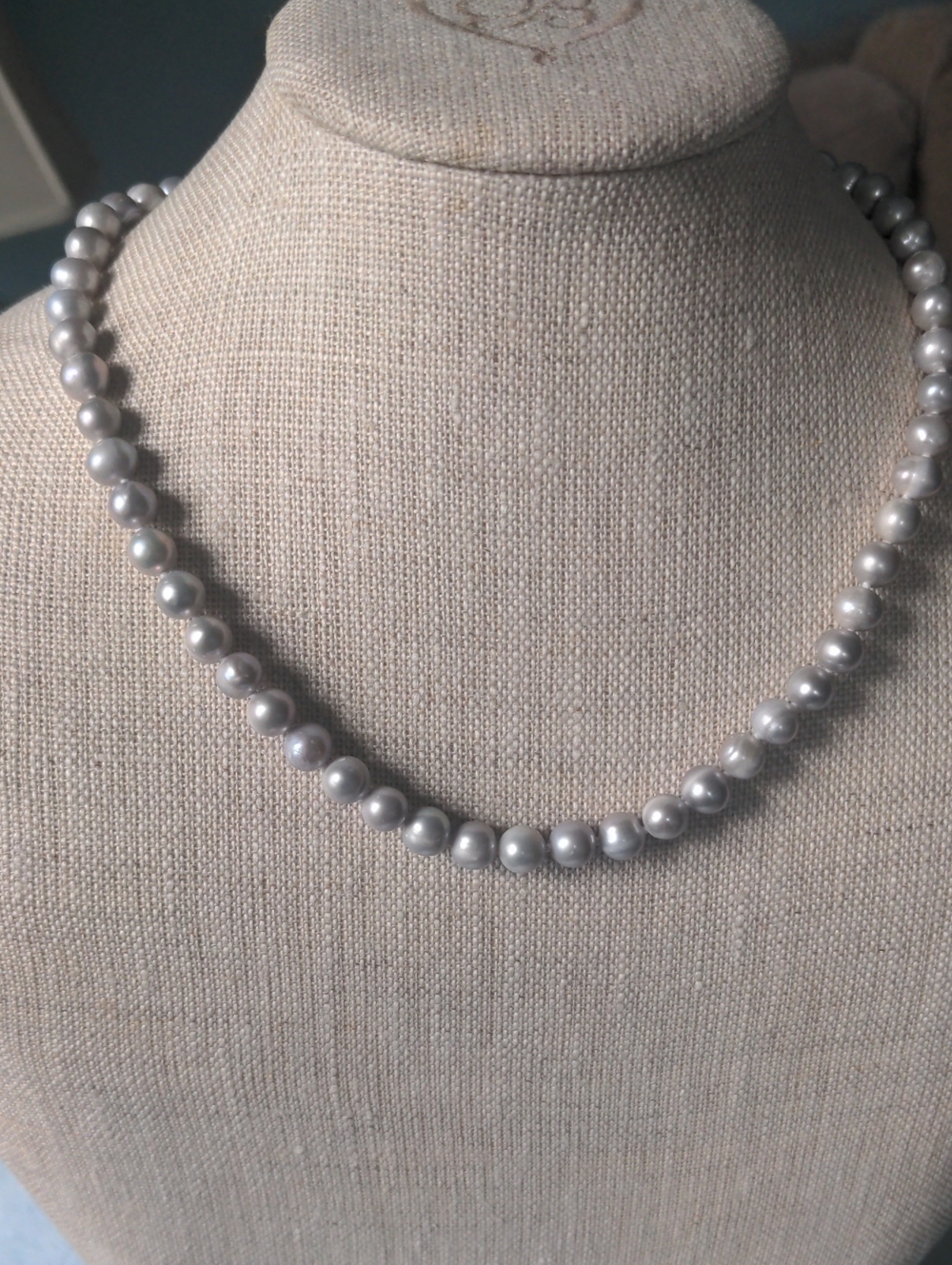 NWT Effy Pearl Necklace Choker.Sterling Silver, Platinum Grey. 16" Long, 8mm
